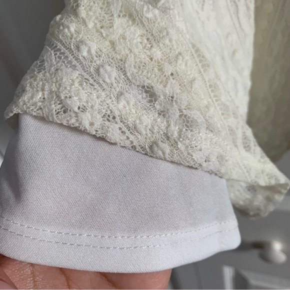 Garage Lace Peplum Cami - Picture 3 of 3